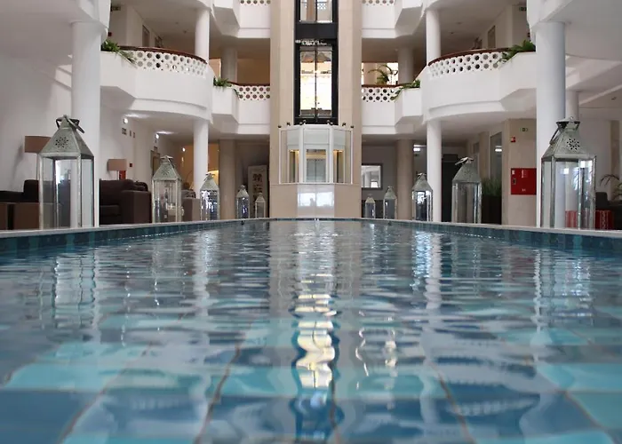 Ap Oriental - Adults Friendly ポルティマン